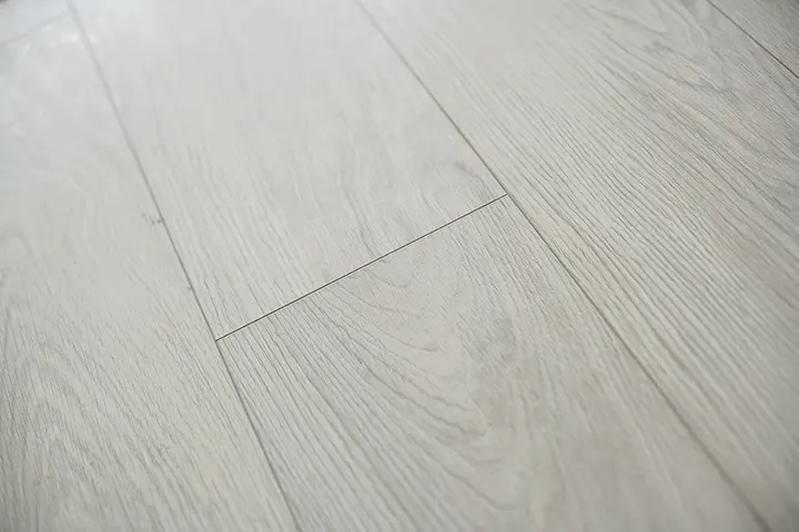 Equipamiento y terminaciones de departamentos en arriendo en San Miguel